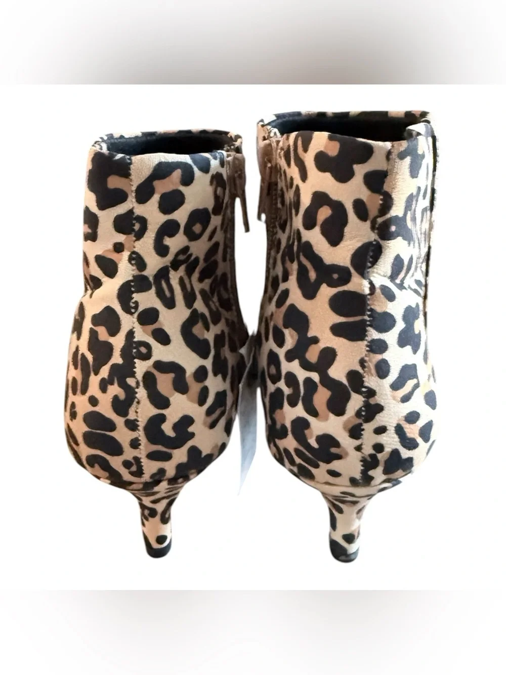 NWT JD Williams women’s 5 pointed-toe tan leopard boots with inside zippers